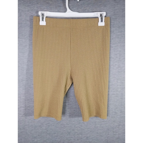 👯‍♀️Host Pick⚡️ Sisters and Seekers Texture Bike Shorts - Picture 3 of 5